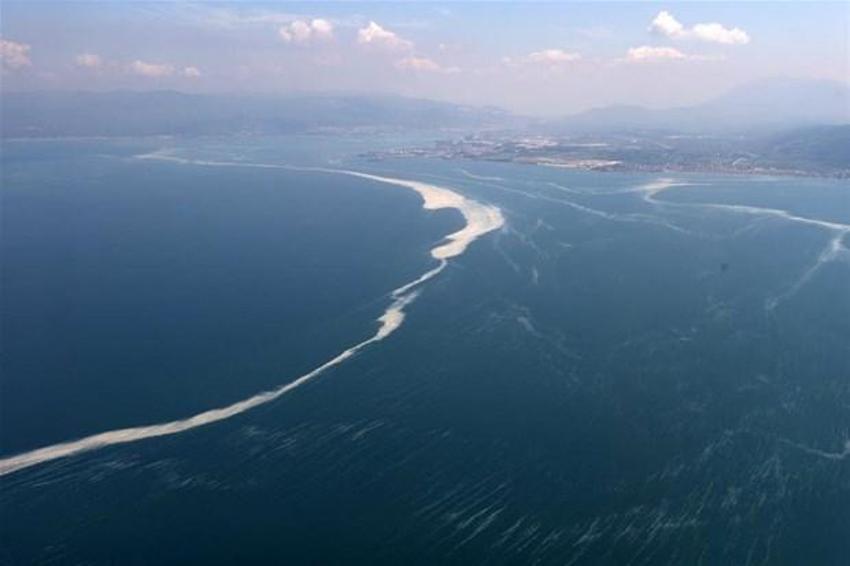 Marmara'da şaşırtan değişim! İstanbul’daki müsilaj uzaydan görüntülendi...