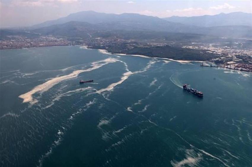 Marmara'da şaşırtan değişim! İstanbul’daki müsilaj uzaydan görüntülendi...
