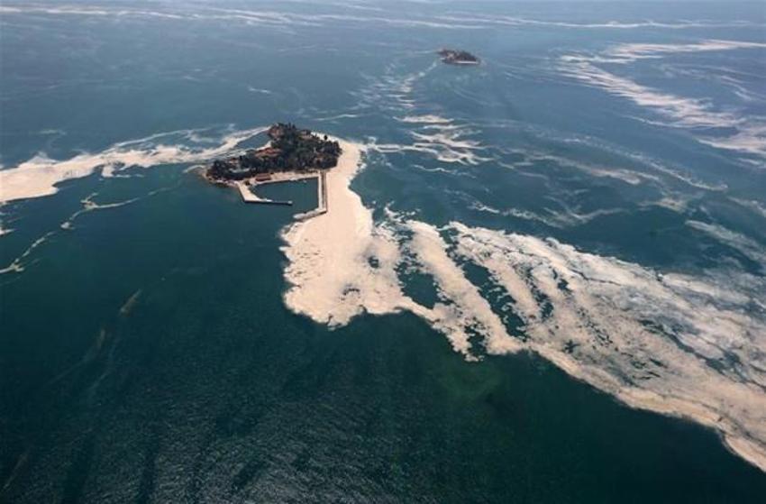 Marmara'da şaşırtan değişim! İstanbul’daki müsilaj uzaydan görüntülendi...