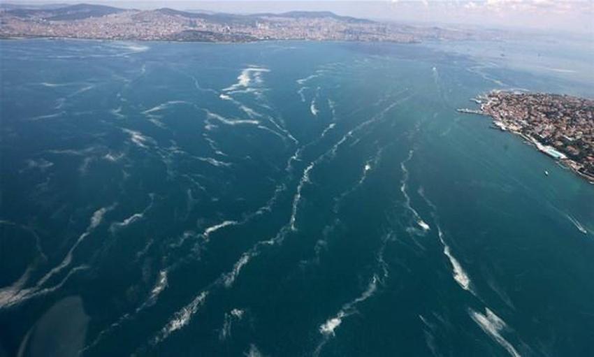 Marmara'da şaşırtan değişim! İstanbul’daki müsilaj uzaydan görüntülendi...