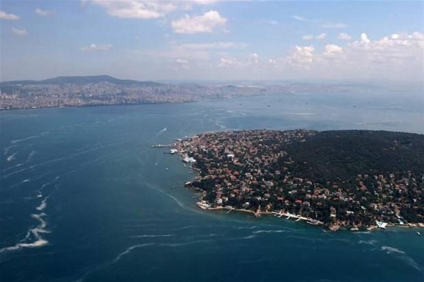 Marmara'da şaşırtan değişim! İstanbul’daki müsilaj uzaydan görüntülendi...