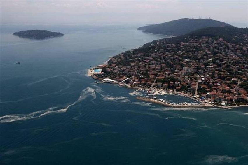 Marmara'da şaşırtan değişim! İstanbul’daki müsilaj uzaydan görüntülendi...