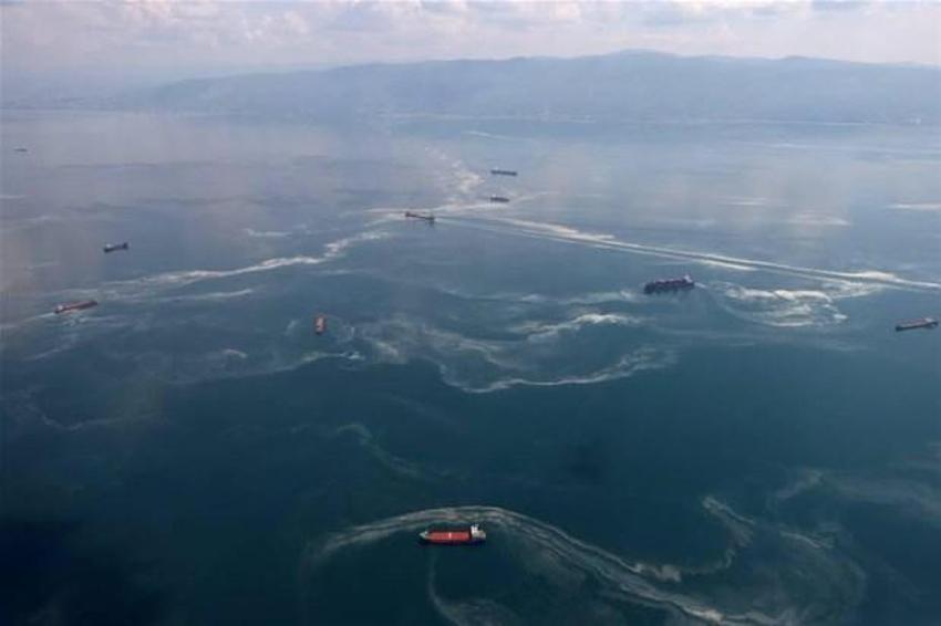 Marmara'da şaşırtan değişim! İstanbul’daki müsilaj uzaydan görüntülendi...