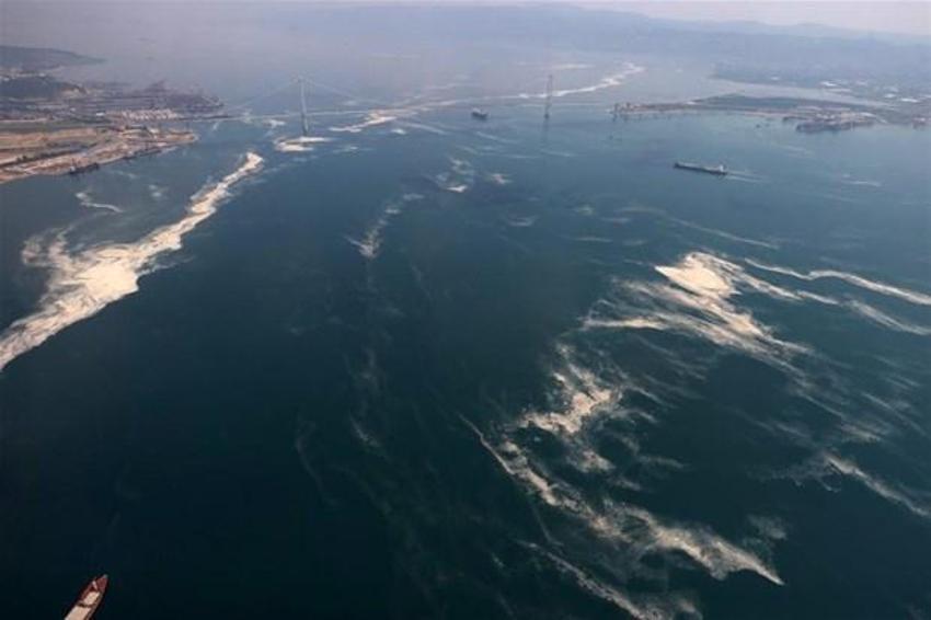 Marmara'da şaşırtan değişim! İstanbul’daki müsilaj uzaydan görüntülendi...