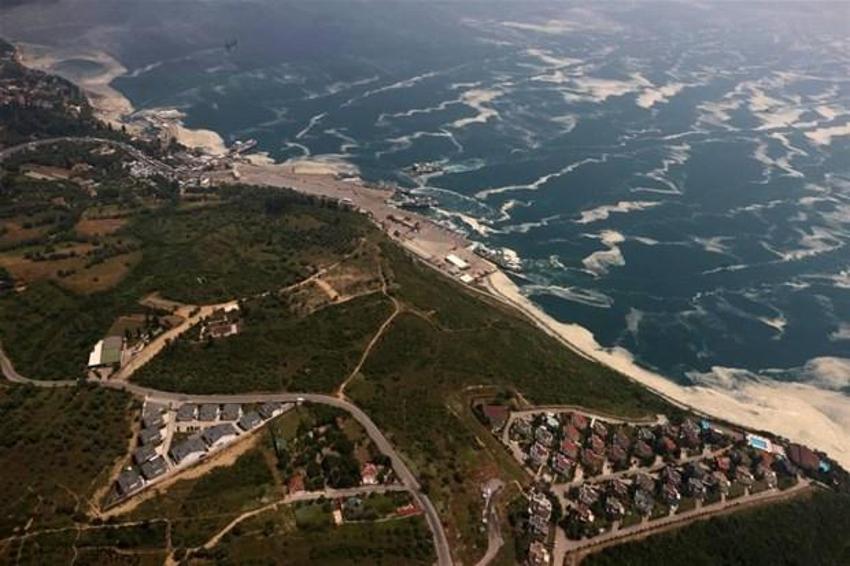 Marmara'da şaşırtan değişim! İstanbul’daki müsilaj uzaydan görüntülendi...