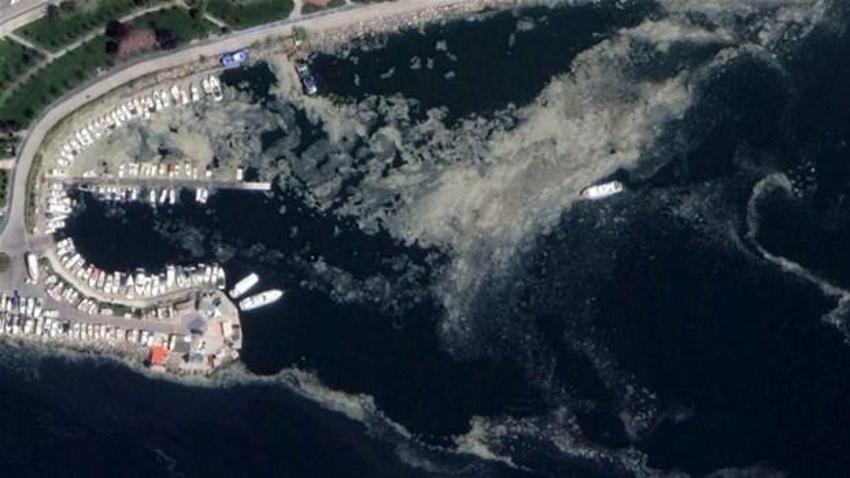 Marmara'da şaşırtan değişim! İstanbul’daki müsilaj uzaydan görüntülendi...