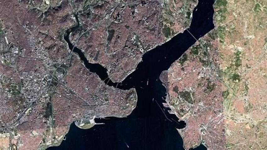 Marmara'da şaşırtan değişim! İstanbul’daki müsilaj uzaydan görüntülendi...