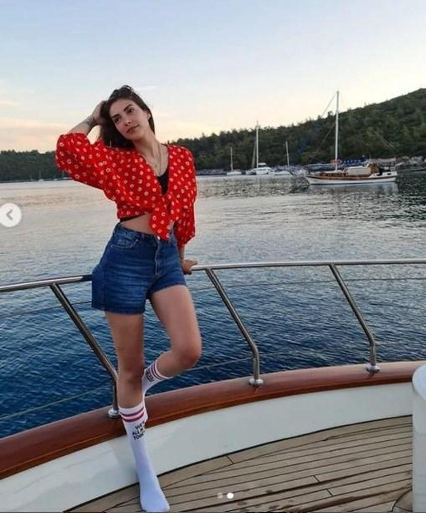 Teşkilat dizisinin Zehra'sı Deniz Baysal Yurtçu tatil pozlarıyla olay yarattı!