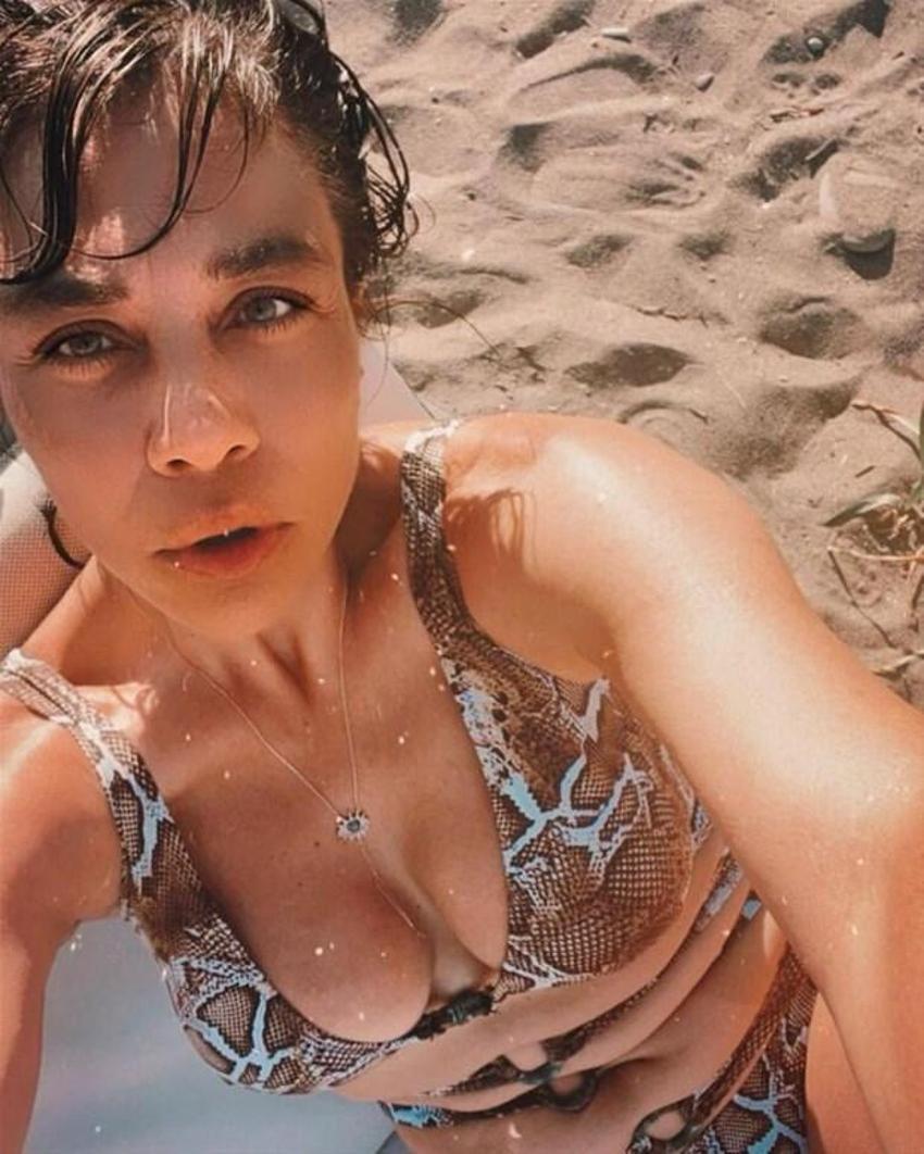 Eda Taşpınar, Güzide Duran, Şevval Sam, Cansu Dere... Resmen plajları salladılar