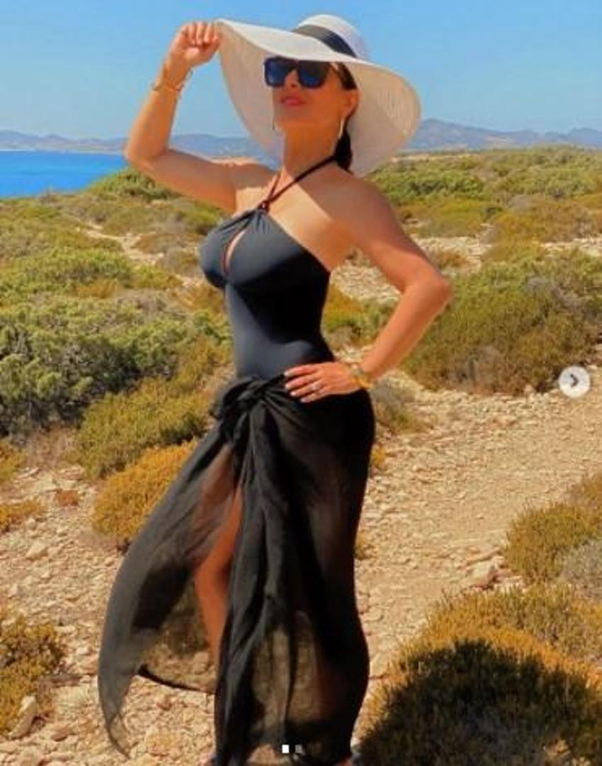 Salma Hayek yaşadığı tacizi tüm ayrıntılarıyla anlattı