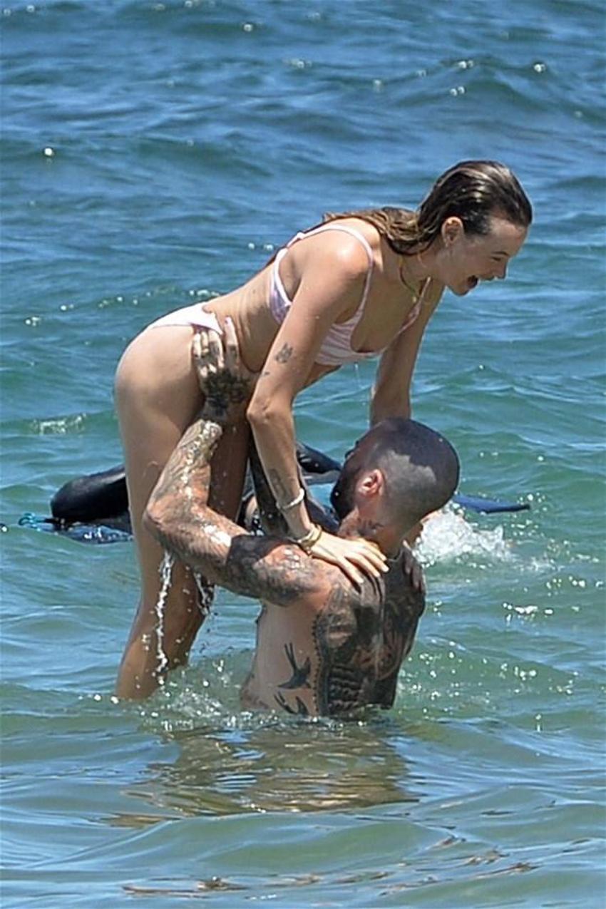 Adam Levine ile Behati Prinsloo tatilde eğlenceli anlar yaşadı!
