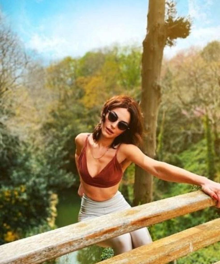 Selena'nın Kıvılcım'ı pozlarıyla olay yarattı! Şaşırtan değişim...