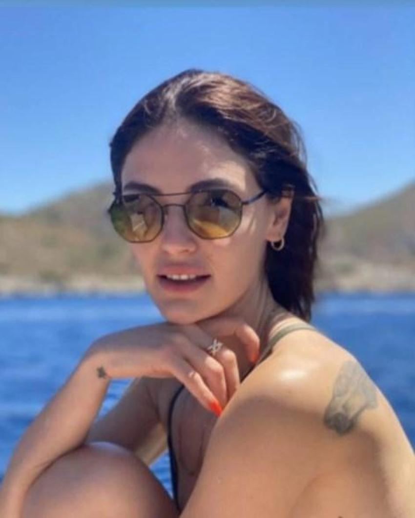 Selena'nın Kıvılcım'ı pozlarıyla olay yarattı! Şaşırtan değişim...