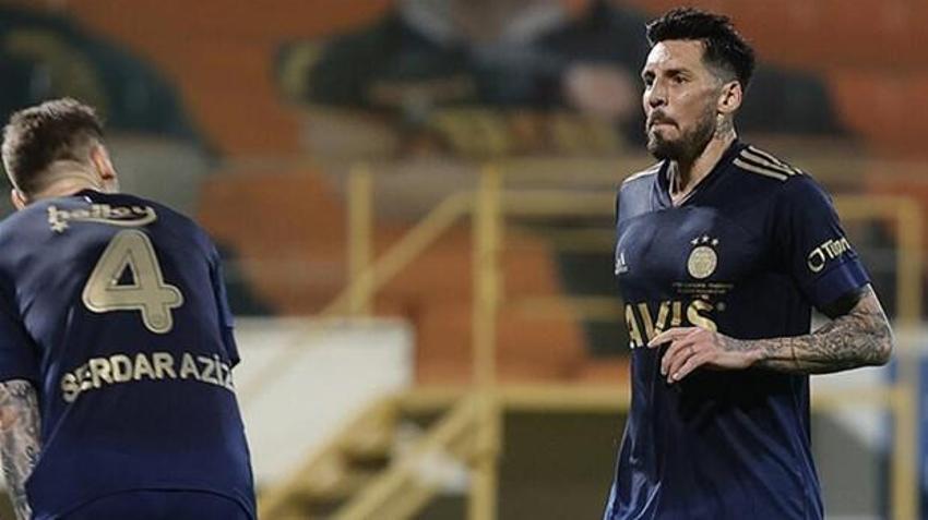 Fenerbahçe'de Jose Sosa ayrılığı! Estudiantes başkanı açıkladı! 'Kim istemez ki?'