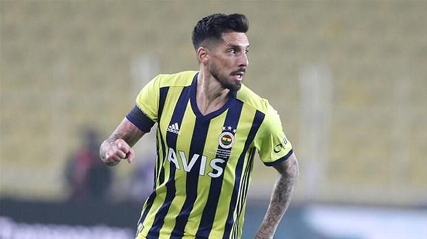 Fenerbahçe'de Jose Sosa ayrılığı! Estudiantes başkanı açıkladı! 'Kim istemez ki?'
