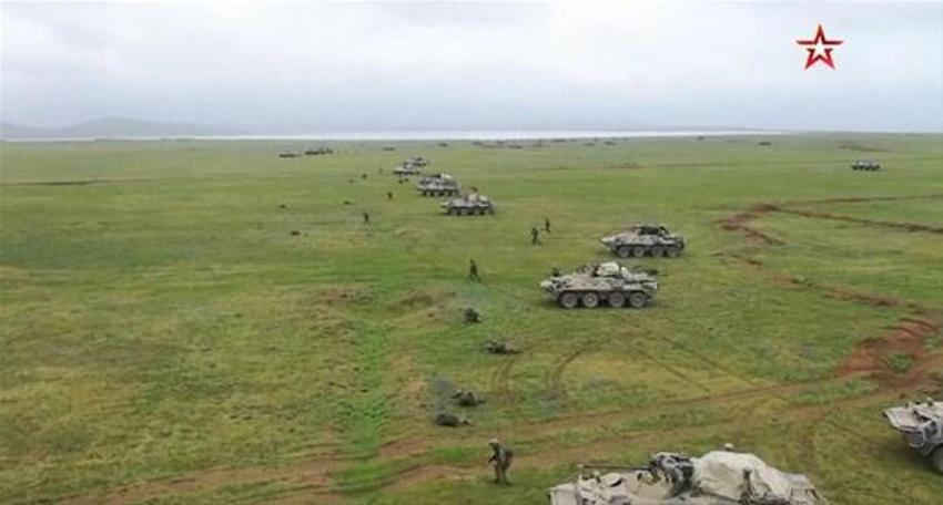Yüzyılın en büyük gözdağı! 100 savaş uçağı birden havalandı: Türk jetleri...