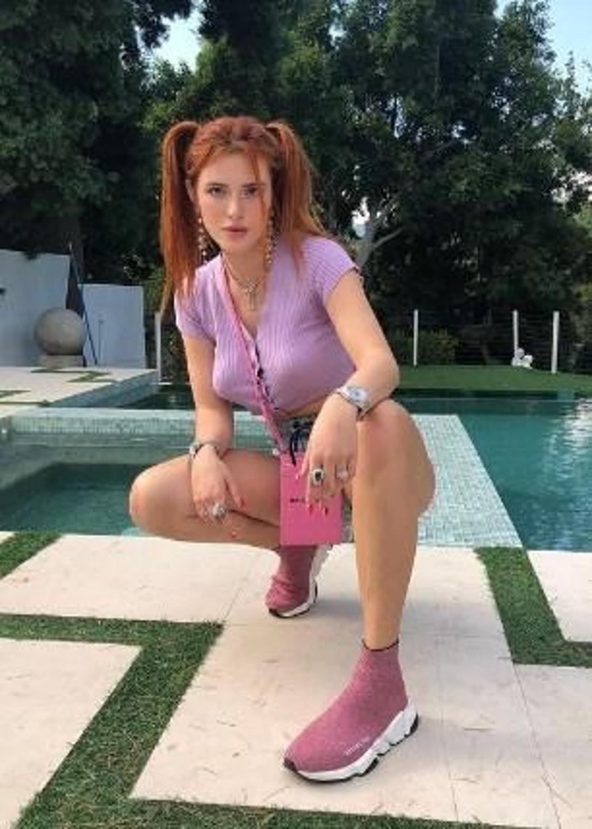 Bella Thorne'dan Instagram'a hızlı dönüş!