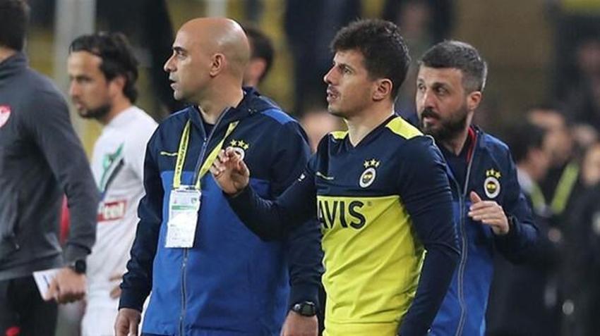 Ali Koç önce Emre Belözoğlu'nun görevine son verdi ardından Volkan Demirel, Selçuk Şahin ve Aurelio'nun hesabını kesti