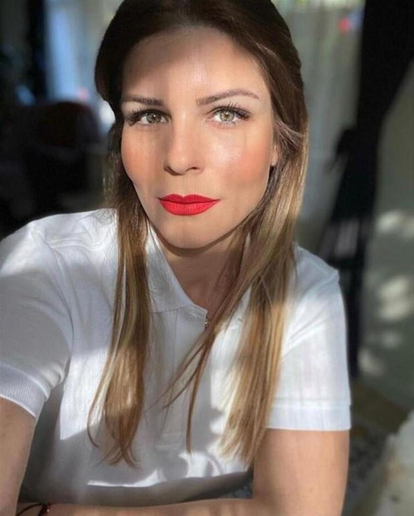 93 kilo veren Pelin Öztekin sezonu açtı! Bikinili paylaşımı...