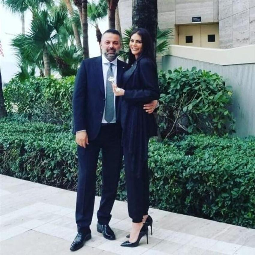 Süreyya Yalçın eriyor! Ev kombini dikkat çekti...