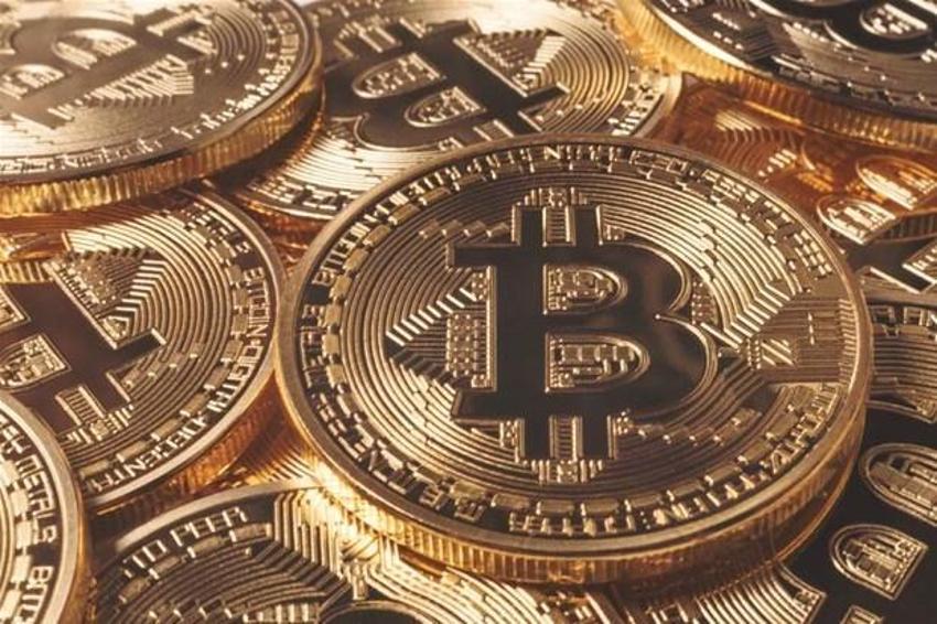 Bitcoin resmen eridi! Son 10 yılın en büyük kaybı