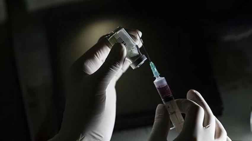 Bilim insanları 'aşı ölümleri'nin nedenini açıkladı! Ünlü modelin sır ölümündeki gizem çözüldü...