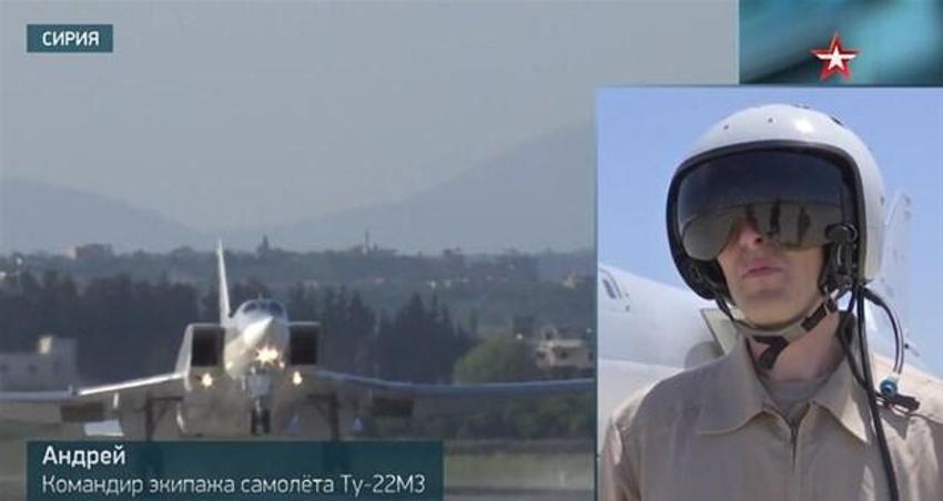 Doğu Akdeniz'de nükleer füze taşıyabilen bombardıman uçakları görüldü! Savaş pilotunun elinde Türkiye haritası...