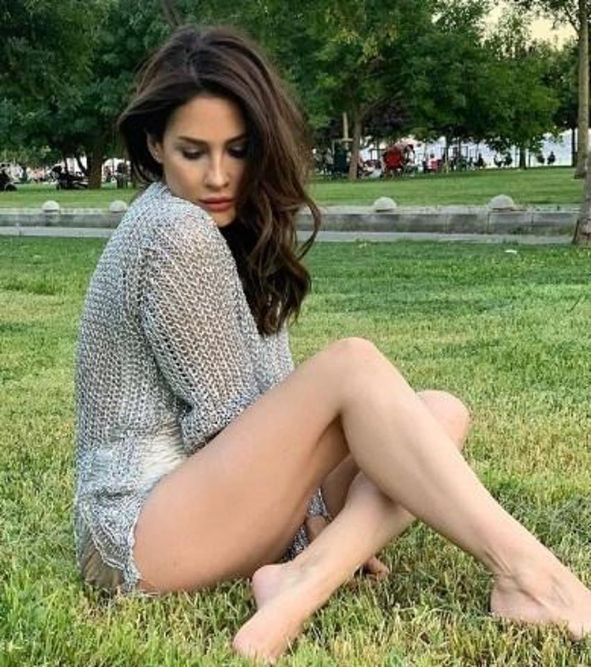 Aynur Aydın: Ben küçük göğüs severim,derin dekolte...