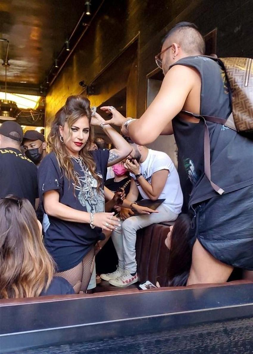 Lady Gaga'yı gören bir daha baktı!
