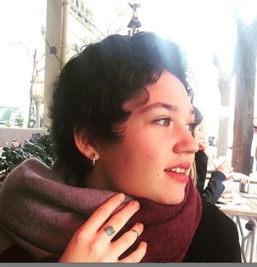 Bir Zamanlar Çukurova'nın Betül'ü İlayda Çevik'in kız kardeşini görenler inanamadı! Yok böyle benzerlik...