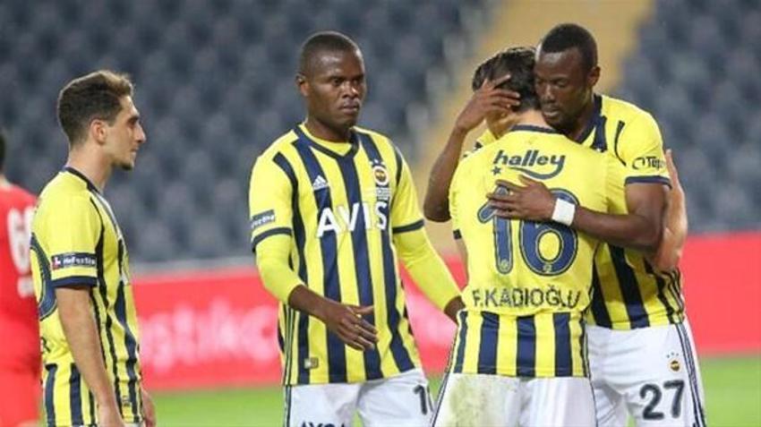 Fenerbahçe'de yaprak dökümü başladı! Sosa, Luiz Gustavo, Perotti İstanbul'dan ayrıldı