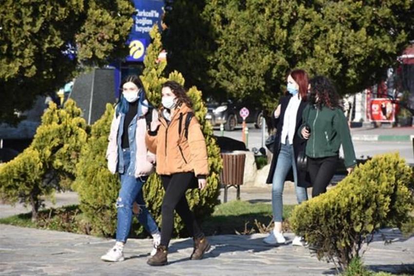 Normalleşme için kritik karar! Tam açılma öncesinde 20 ilde alarm zilleri çalıyor...