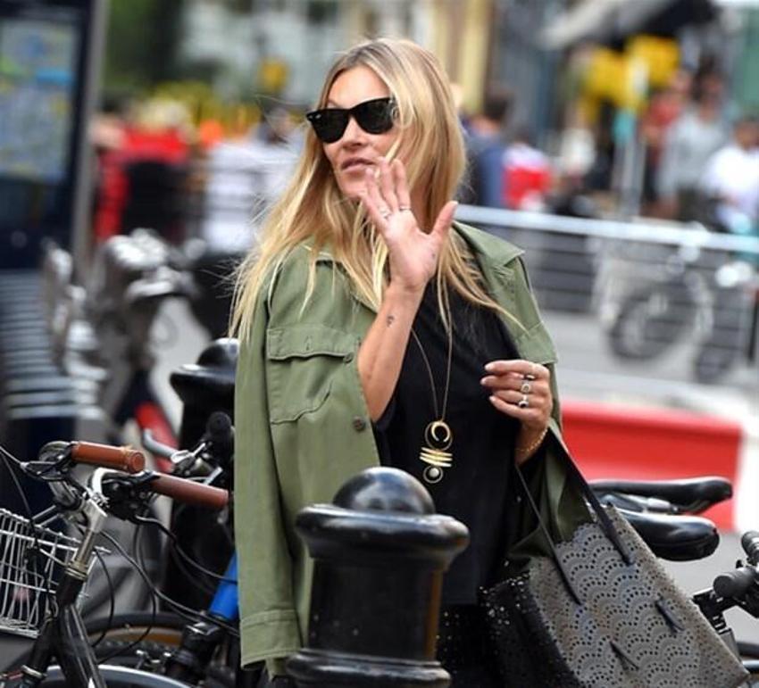 Kate Moss, uyku anını gösteren NFT'sini 17 bin dolara sattı