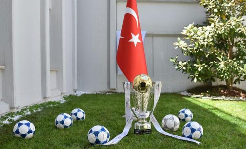 Süper Lig'de süper final! İşte Galatasaray, Beşiktaş ve Fenerbahçe'nin 11'leri...