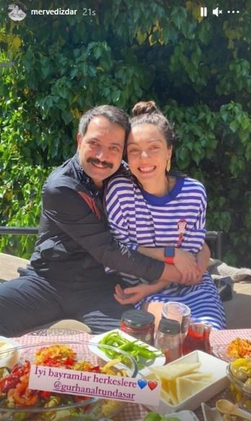 Masumlar Apartmanı'nın Gülben'i annesiyle pozunu paylaştı! Benzerliği dikkat çekti...