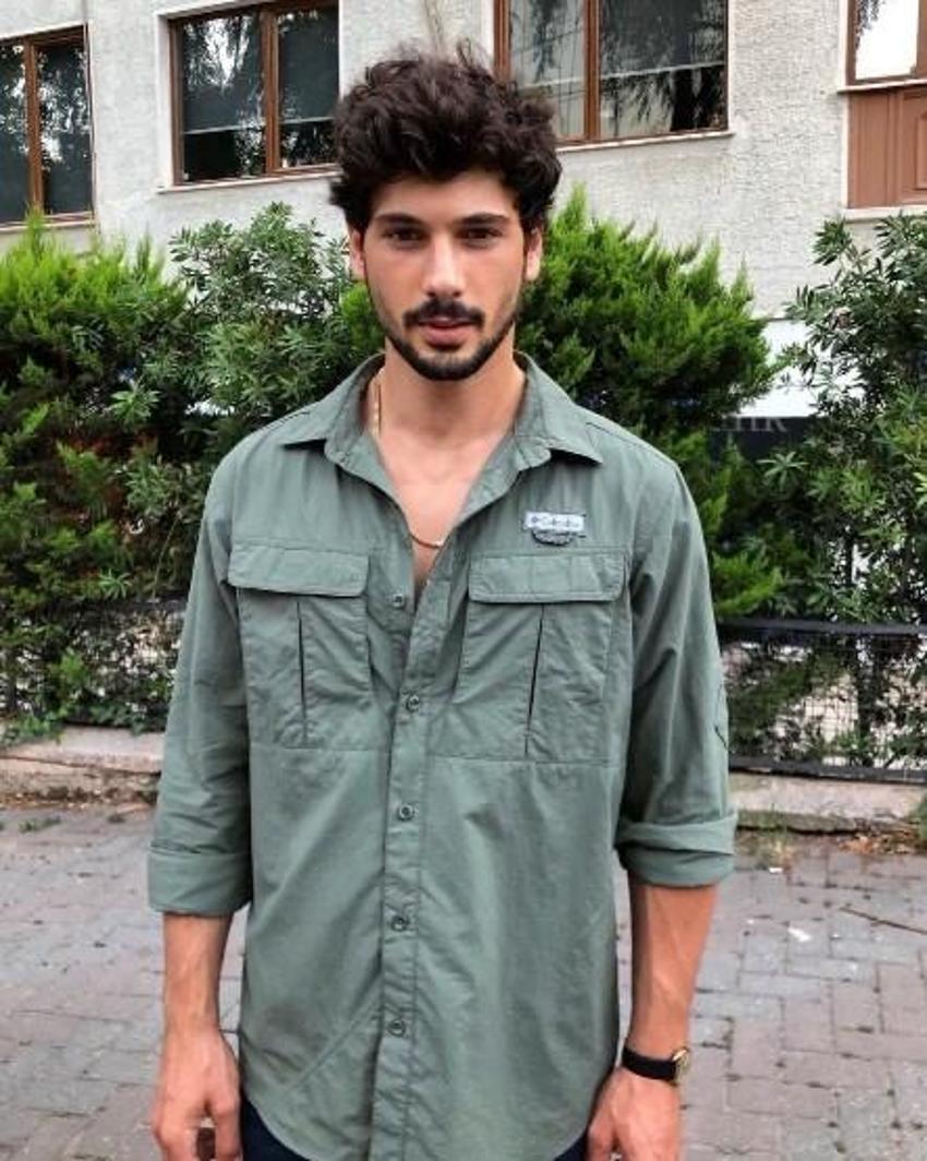 Deniz Can Aktaş'ın kural ihlali sosyal medyayı salladı! Canlı yayında ortaya çıktı...