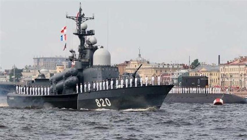Rus yolcu uçağı sınırı geçti kıyamet koptu! F-35'ler ile Su-35'ler karşı karşıya geldi...