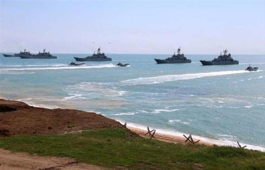 Rus yolcu uçağı sınırı geçti kıyamet koptu! F-35'ler ile Su-35'ler karşı karşıya geldi...