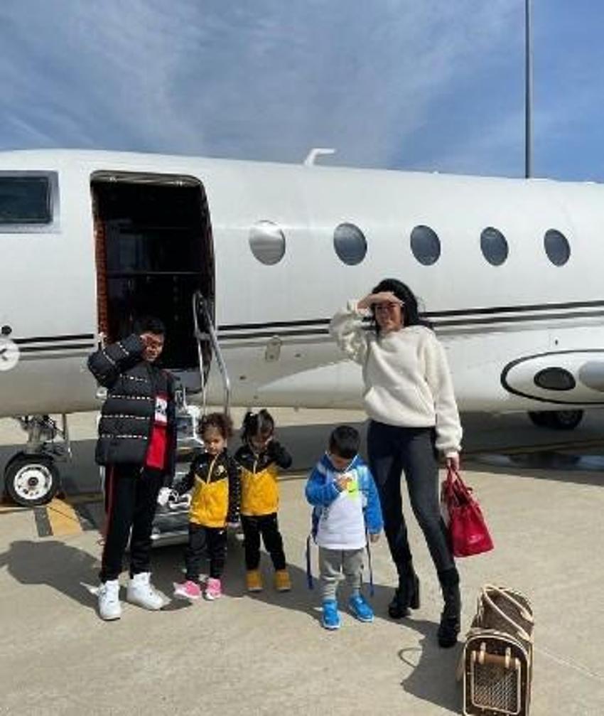 Cristiano Ronaldo ve Georgina Rodriguez son pozlarıyla çok konuşuldu!