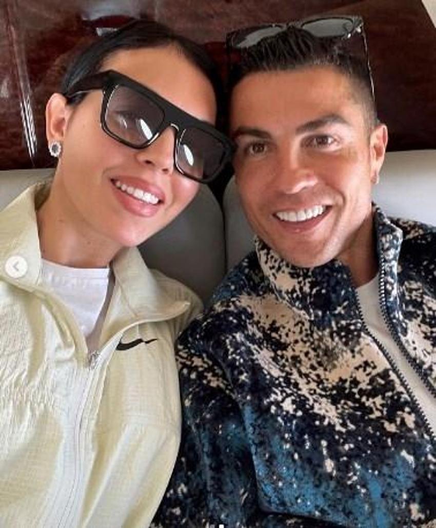 Cristiano Ronaldo ve Georgina Rodriguez son pozlarıyla çok konuşuldu!