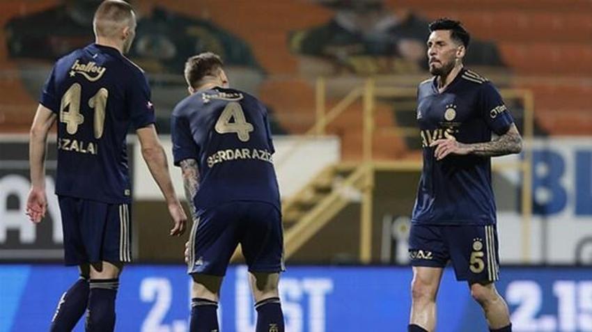 Alanyaspor - Fenerbahçe maçındaki kural hatası iddiası sonrası son dakika açıklaması!