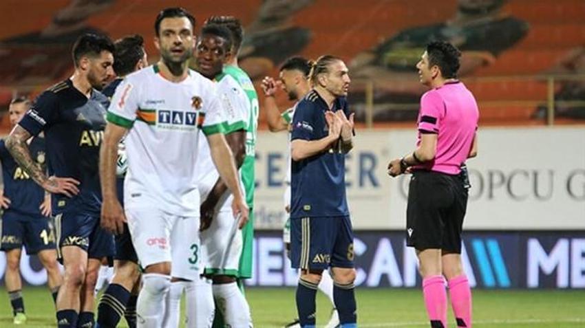Alanyaspor - Fenerbahçe maçındaki kural hatası iddiası sonrası son dakika açıklaması!
