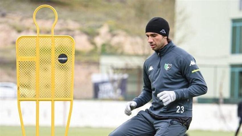 Süper Lig ekiplerinden Denizlispor resmen dağıldı! Rodallega'yı ise...
