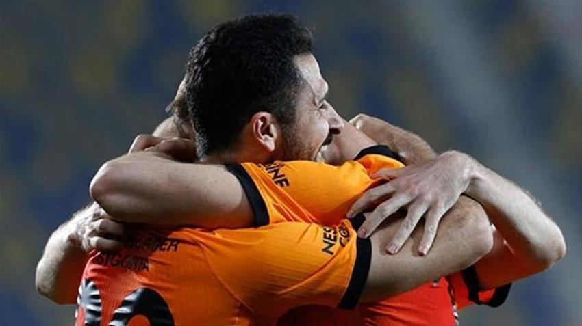 Taraftarı heyecan sardı! Galatasaray Çin'den Paulinho'yu getiriyor