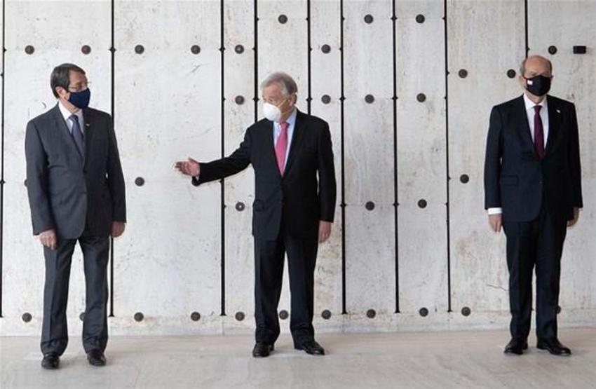 Rum lider Anastasiadis'ten Türkiye'ye ağır hakaret!