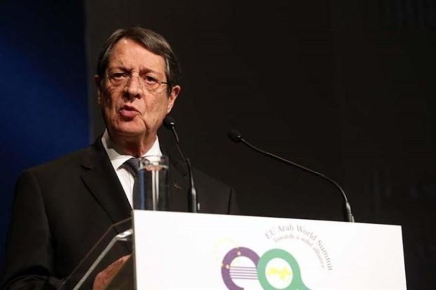 Rum lider Anastasiadis'ten Türkiye'ye ağır hakaret!