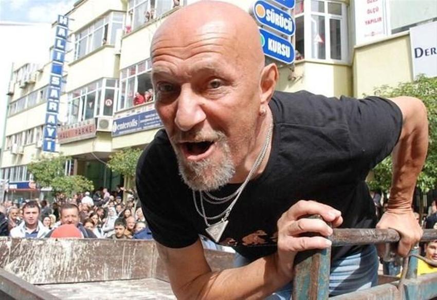 Yeşilçam'ın 'kötü adamı' Coşkun Göğen'den itiraflar: Fatma Girik delikanlı, Kadir İnanır tehlikeli