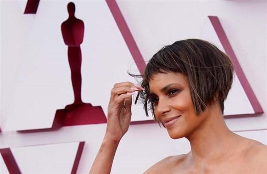 Halle Berry herkesi kandırmış! İtiraf etti...