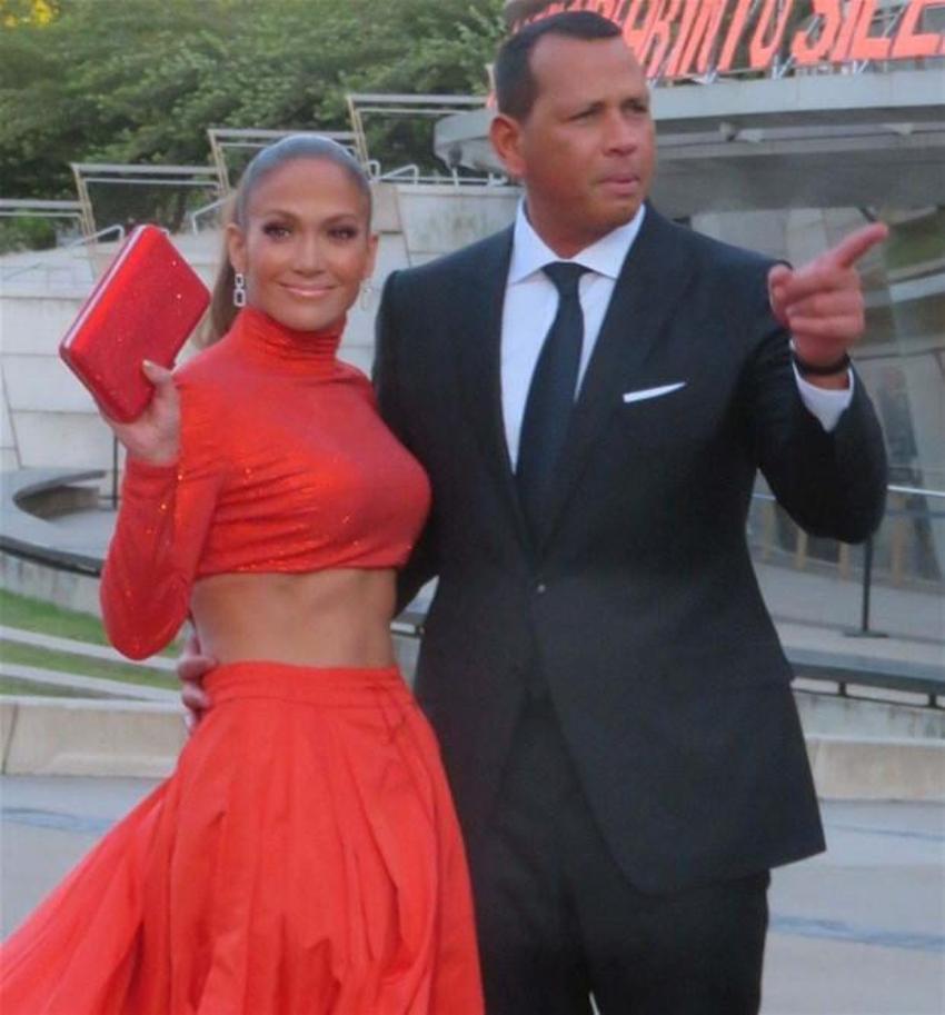 Jennifer Lopez ile Alex Rodriguez arasında neler oluyor?