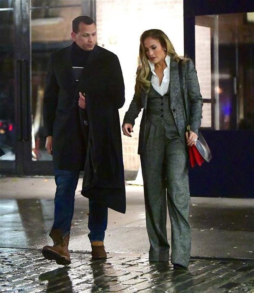 Jennifer Lopez ile Alex Rodriguez arasında neler oluyor?